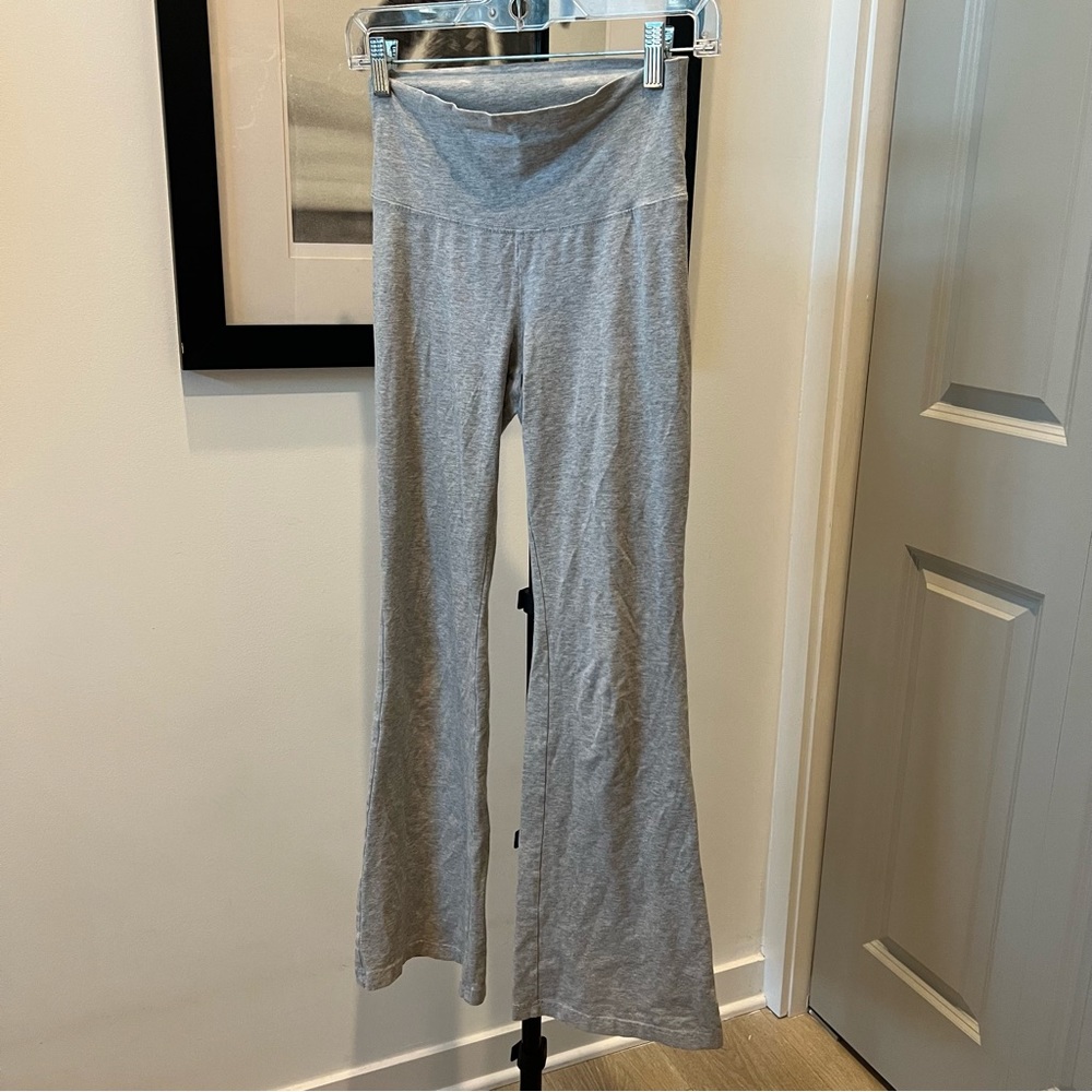 Aritzia TNA Chill Flare Leg Grey Leggings